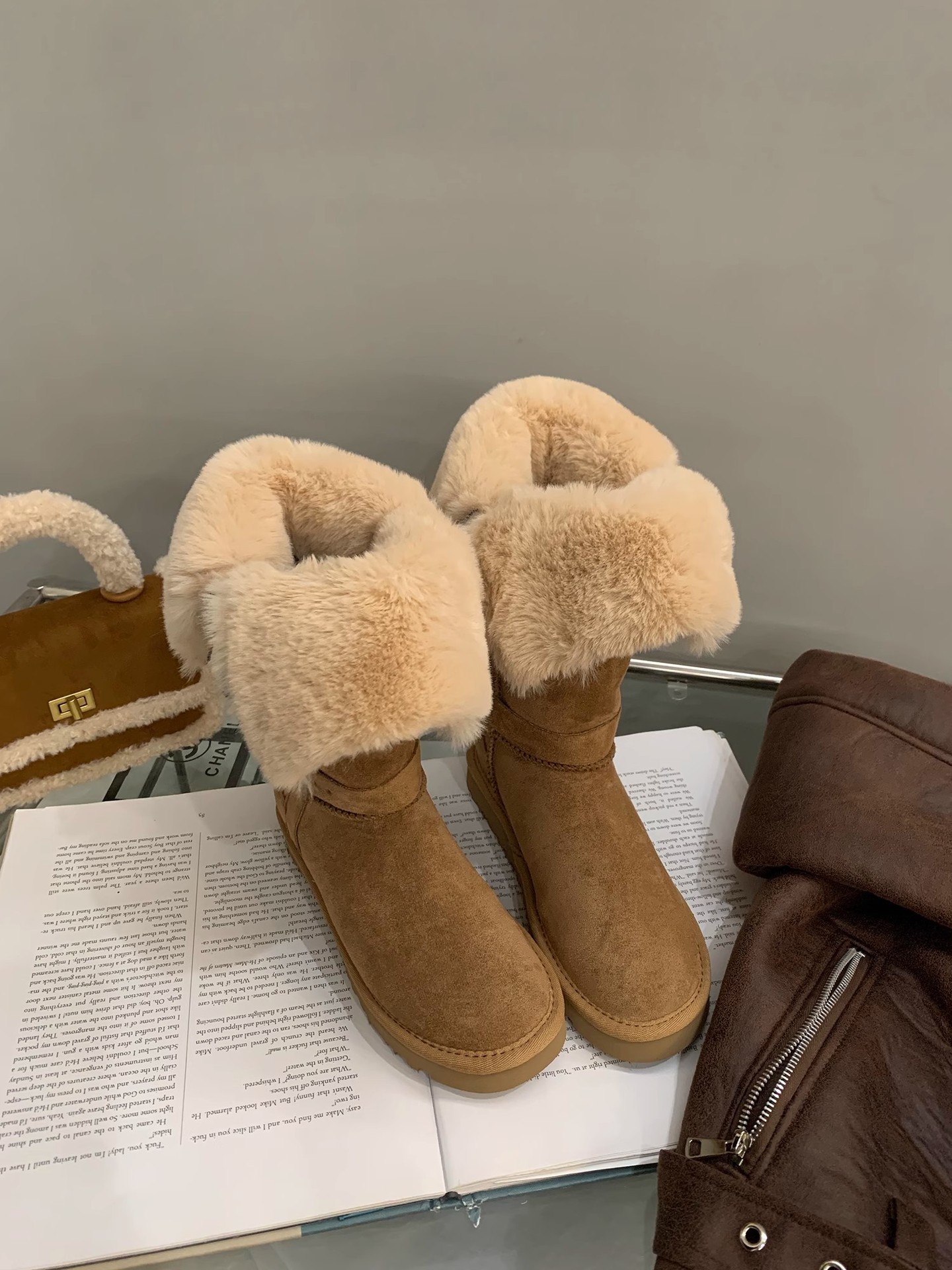 2025 New Design Versatile Fashion Snow Boots Winter Plush Anti Slip Long Boots Comfortable Soft Sole Women Winter Boots belt Buckle is detachable Free