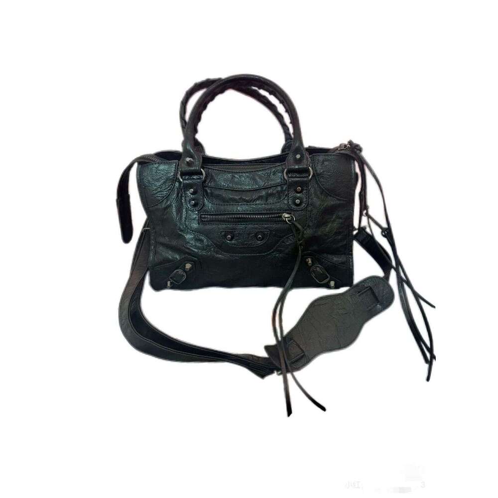 Designer Bag Tote Bag Shoulder Bag Motorcycle New Rivet Machine Handbag Hot Girl High End Fashion Crossbody Bag Single Shoulder