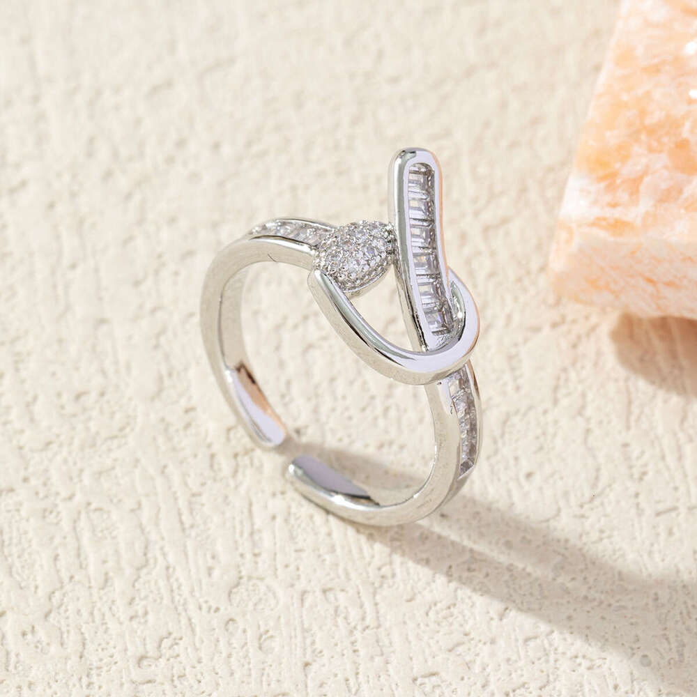 Fashion simple Knot ring High Quality Ring Luxury For Rings Diamond Double Cluster Rings Women Letter Jewelry Valentines Day Gift Wedding