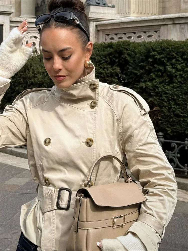 Spring Short Windbreaker Women Fashion Stand Collar Long Sleeve Double Breasted Jackets 2025 Office Lady Belt Trench Coats 250822