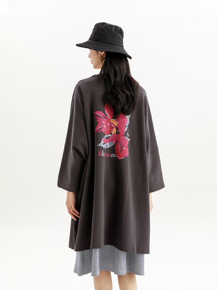 Sleek Japanese Style Women's Long Coat with Back Print Design for Casual Wear - F44103