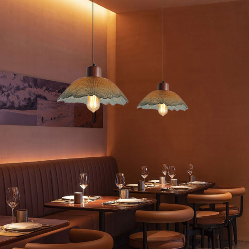 Rustic Hanging Chandelier Lamp - Classic Design Ideal for Restaurants & Bars