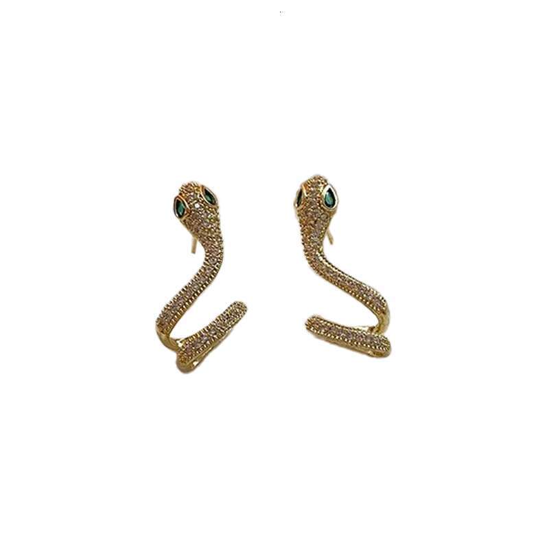 Sweet and lovely butterfly Earrings for Women Jewelry Charm Tiny Opal Moon Star Earrings Star White Fire Opal Stud Earring Petite Minimalist