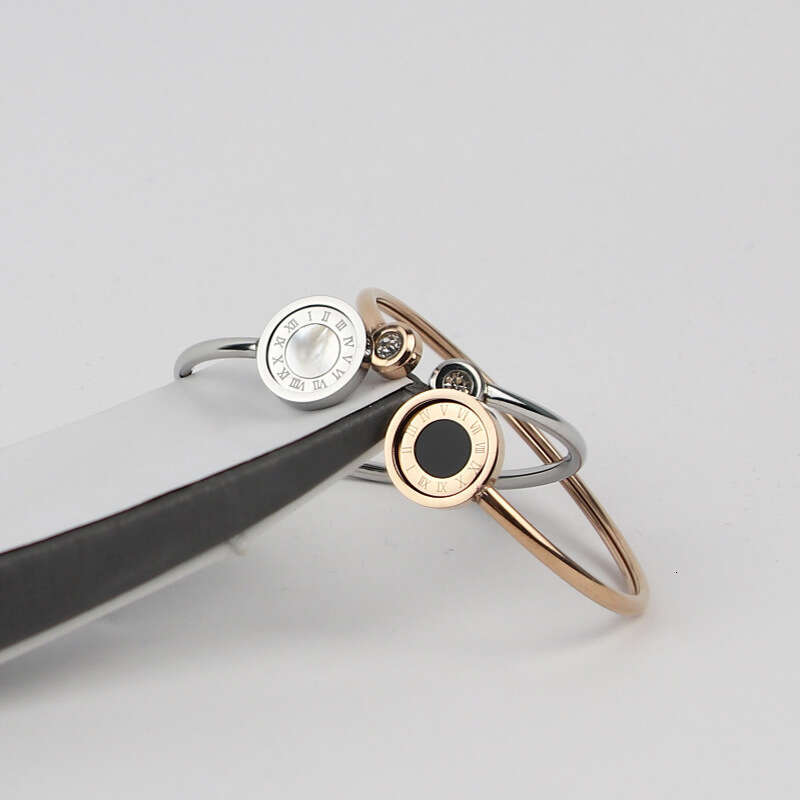 jewelry Screw Bracelet Fashion Luxury Jewelrys Trendy Bangle 18K Gold Plated Titanium Steel Diamond for Women Men Nail Bracelets Silver Classic Jewelr