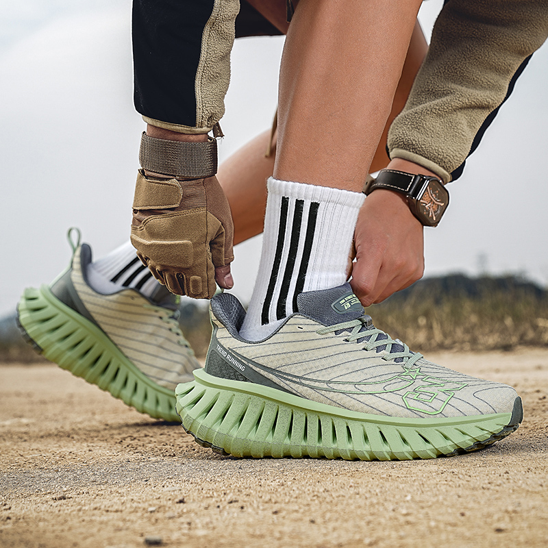 N HOT Designer free shipping Running Shoes Running shoes lightweight shockabsorbing anti slip sports shoes mens shoes