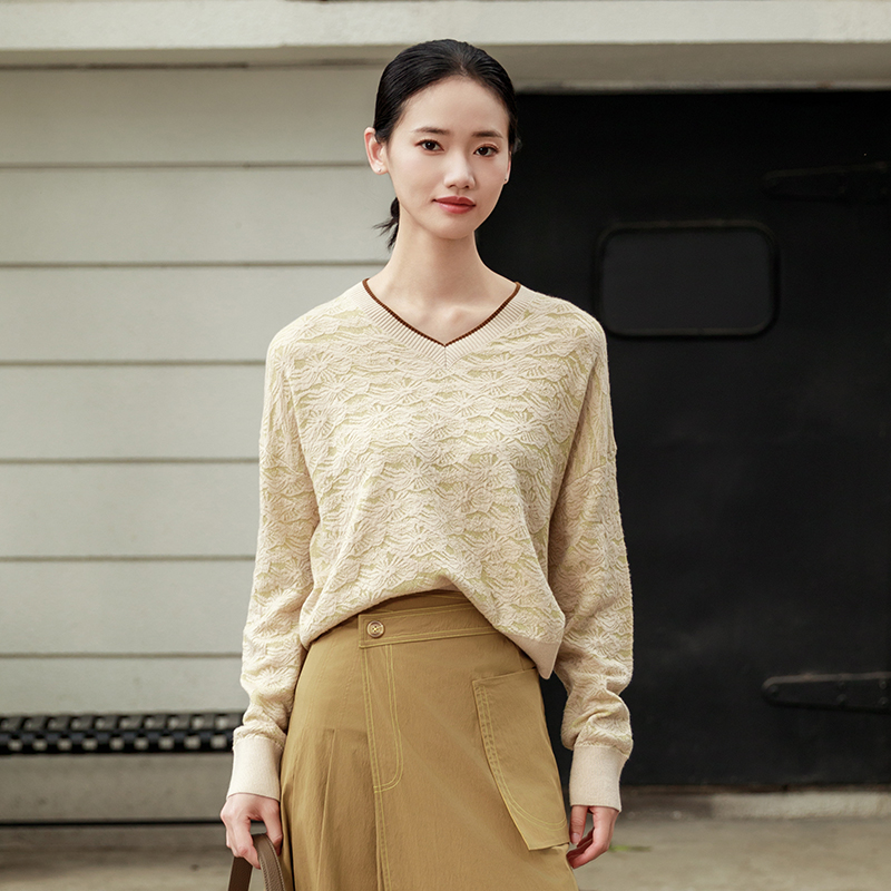 Women's V-neck Knitted Sweater - Stylish Wool Blend Long Sleeve Pullover for Fall/Winter - A40518