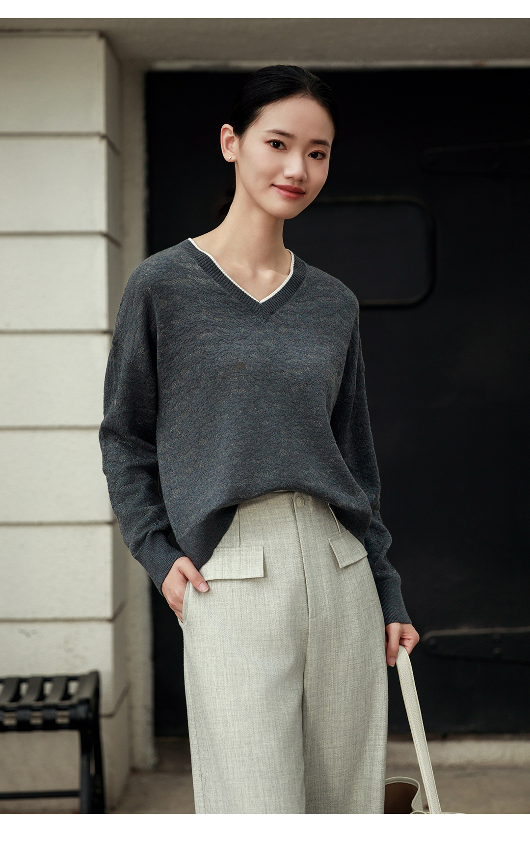 Women's V-neck Knitted Sweater - Stylish Wool Blend Long Sleeve Pullover for Fall/Winter - A40518