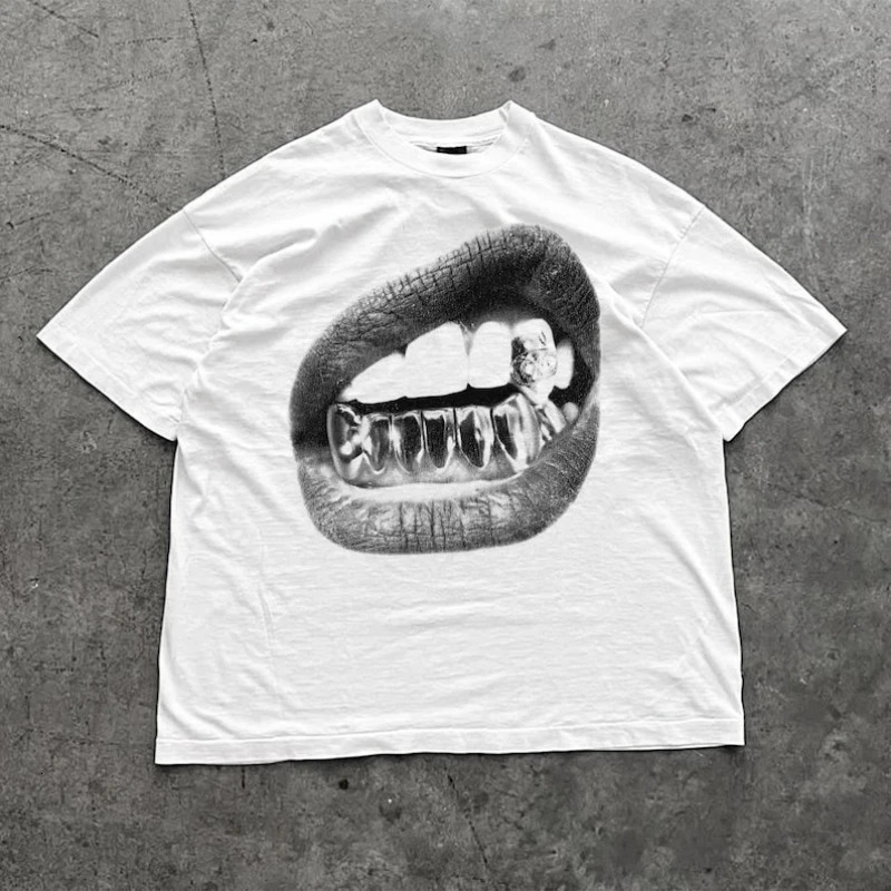BIG LIP Y2K MOUTH RETRO HIP HOP GRAPHIC TEE American Band Singer Tshirt Men Fashion Street Rock Shortsleeved Women Top 250822