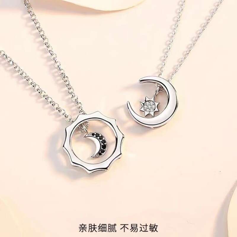 Necklaces Valentines Day Gift necklace luxury jewelry necklace Luxury Necklaces For Women Diamonds Love Metal Chain Thin Letter Pendant Charm