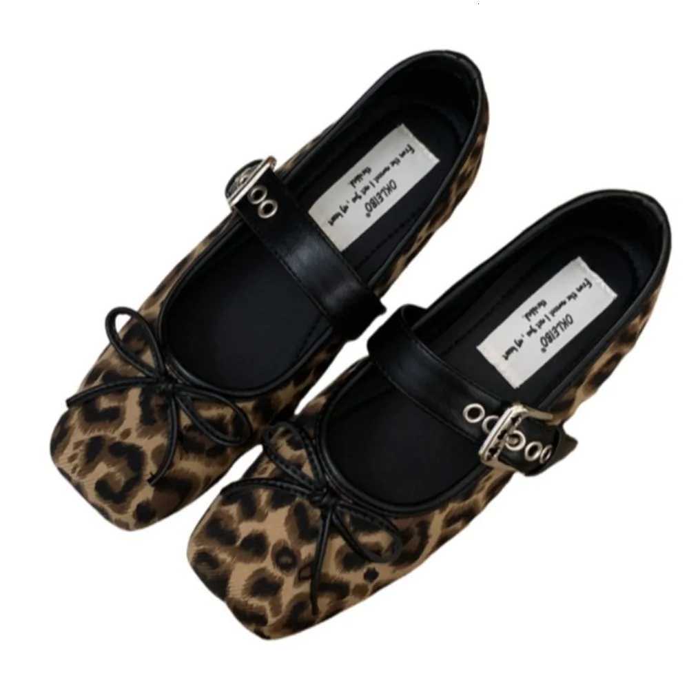100% Authentic Brand New Bow Flats Ladies Ballet Sier Belt Buckle Footwear Elegant Fion Mary Jane Shoes Zapatos Y250823