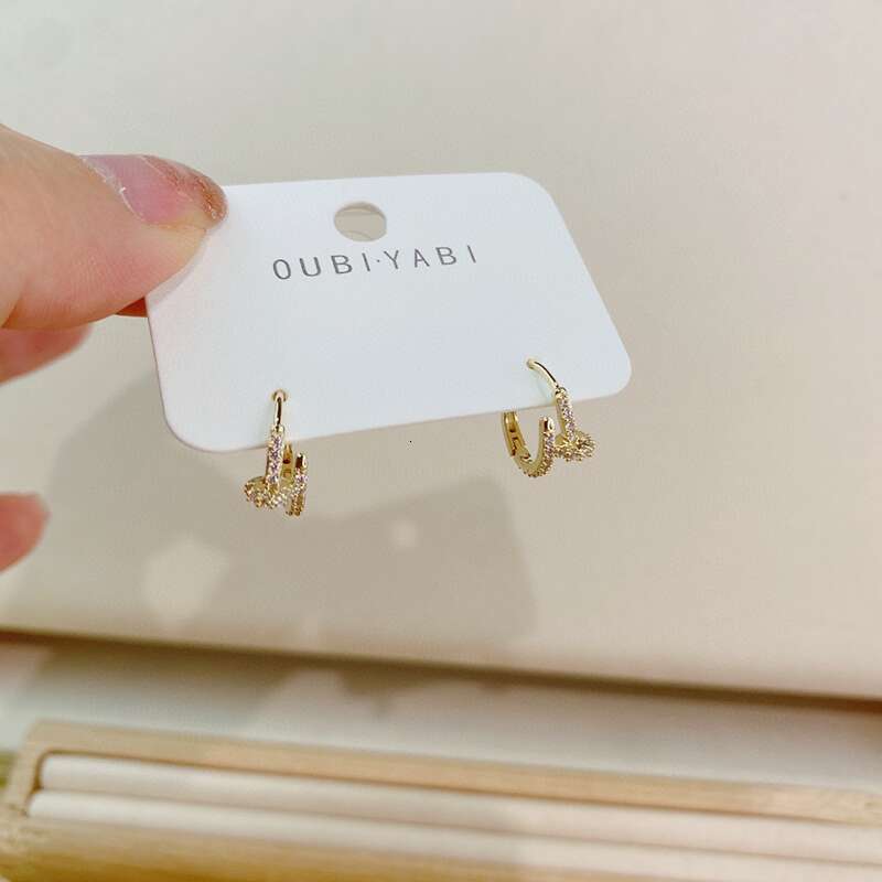 Ladylike versatile earrings Wedding Party Jewelry Earrings Ear Stud Simple Crystal Earring for Womens Letter Full Diamond boucle d oreille luxe