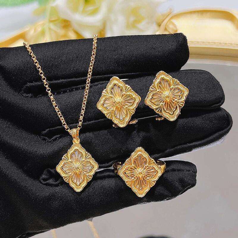 Bracelet Necklace 4Pcs plated five leaf flower necklace earrings bracelet jewelry set womens fashion party daily clothing clover necklace bracelet ear