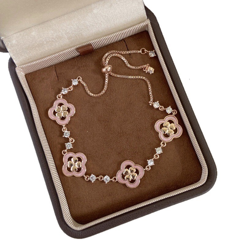 Pink Four-Leaf Flower Style Socialite High-End Rose Gold Color Hand Jewelry Light Niche Hollow Bracelet - view 6