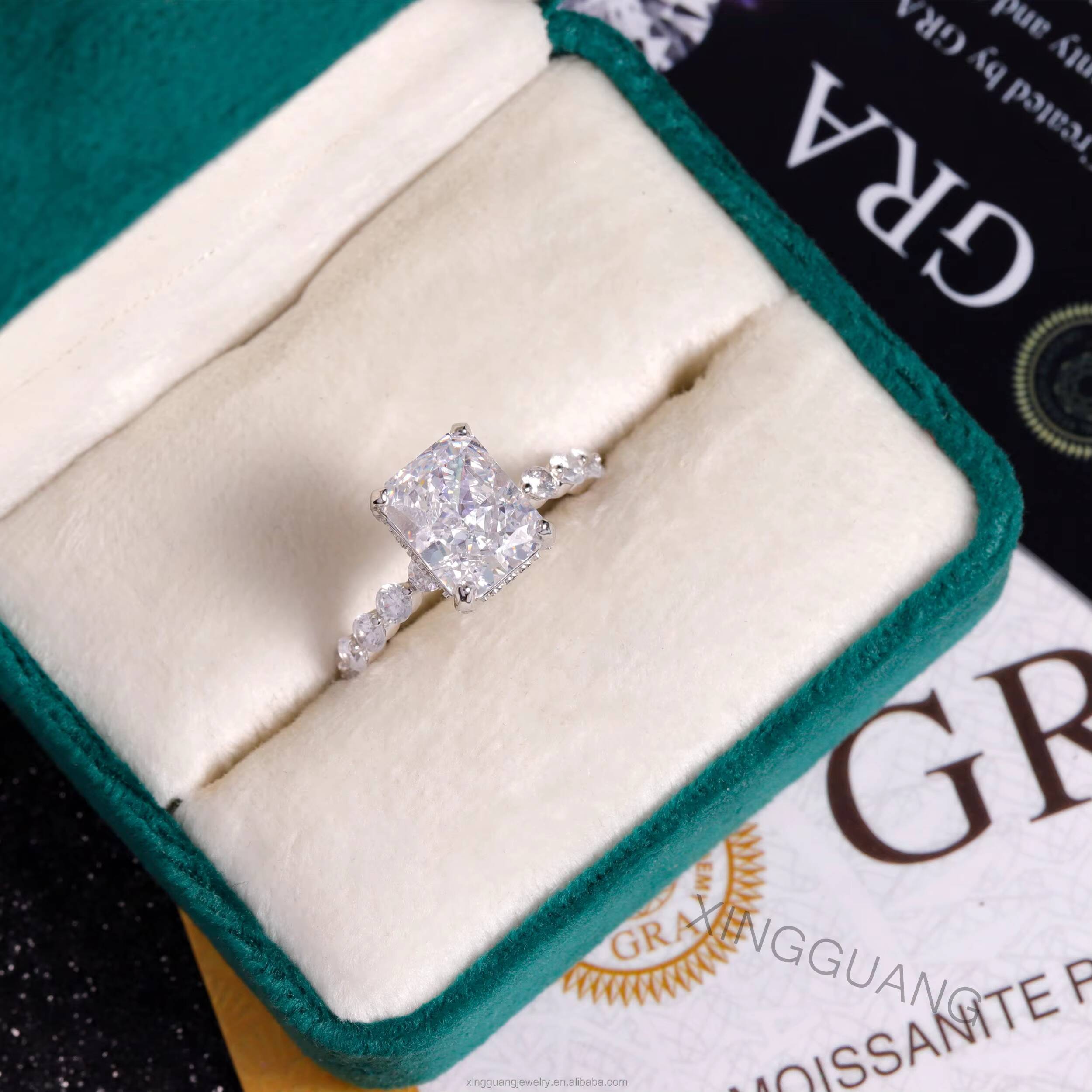 Custom 3ct Radiant Cut Moissanite Wedding Ring for Engagement 18k White Gold Plated Diamond VVS Moissanite Ring