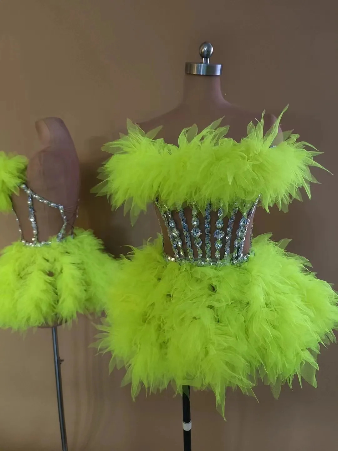 Costume bar Valentines Day powder puff gauze skirt diamond dress female singer and dance team 250823