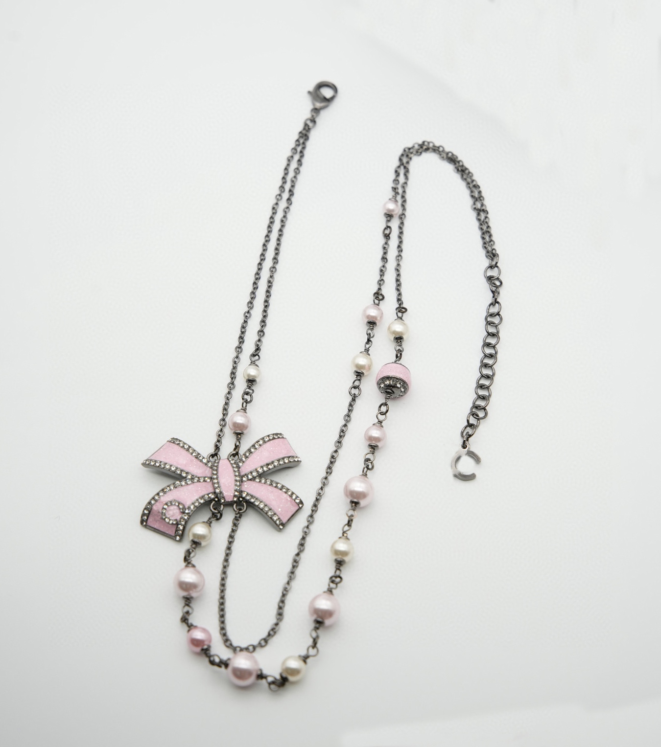 2025 Luxury quality charm long chain pendant necklace with pink color and white shell beads in black color design have stamp box PS4616