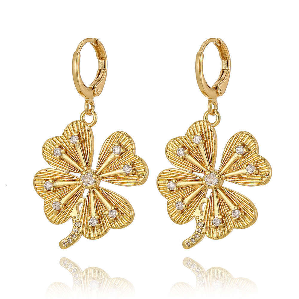 Moissanite Diamond Simple earings High Quality Ins Top Sell Stud Earrings Fashion Jewelry Round Cut Gemstones Party Eternity Classical Women Circle Ea