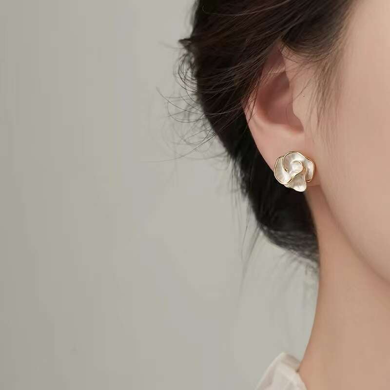 Fashion Jewelry Earrings Hot selling 18K gold-plated luxury studs geometric famous women's round diamond crystal pearl earrings