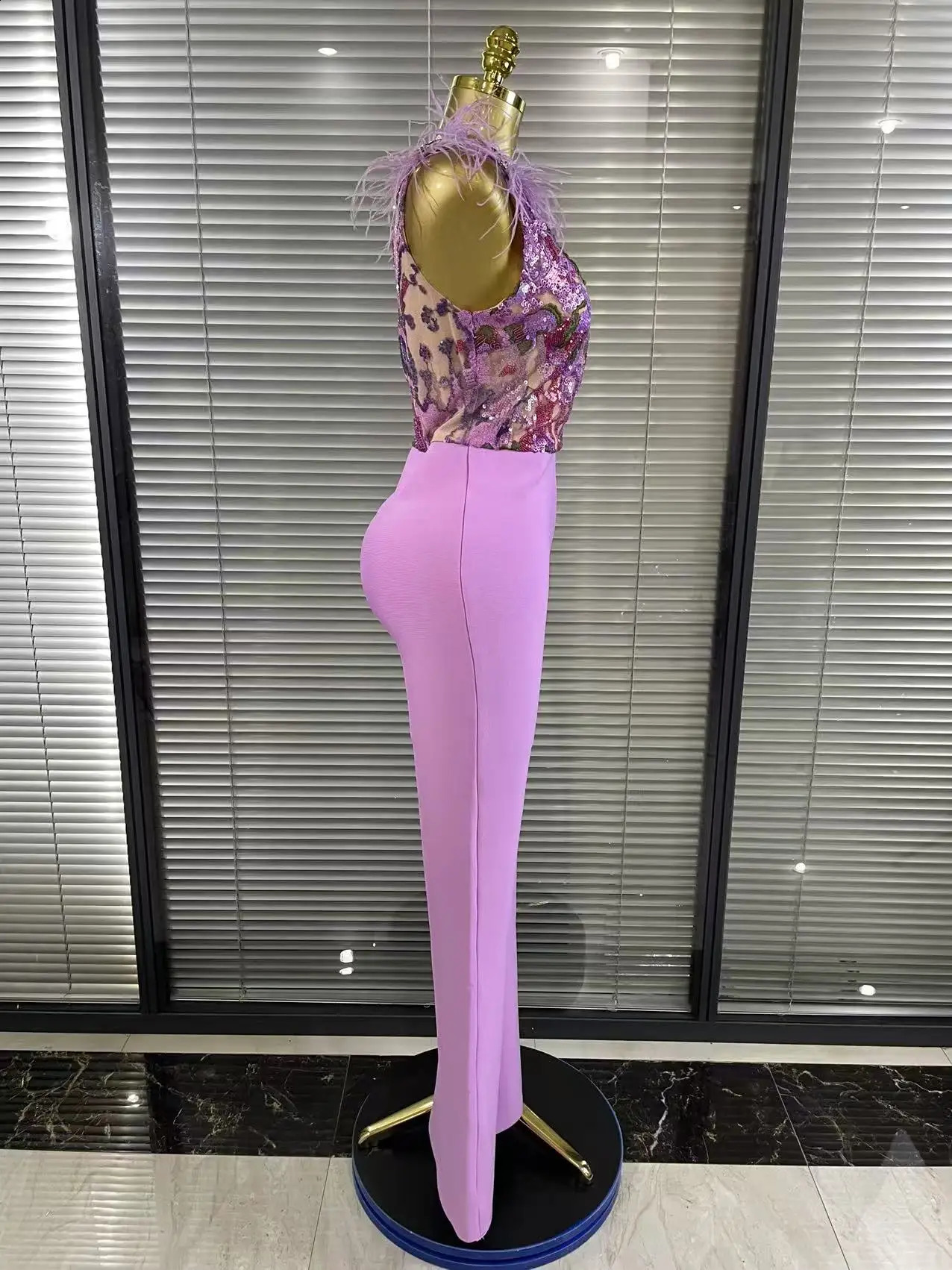 Light Purple Women Sleeveles Sexy V-Neck Shinning Sequins Feathers Bodycon Bandage Long Jumpsuit Nightclub Party Celebrate Wear 250823