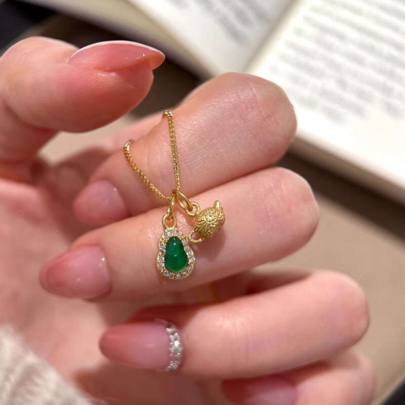 luxurious diamond chain necklace elegant Malachite jewelry for ladies chain pendant bracelet heart-shaped necklace gold necklace