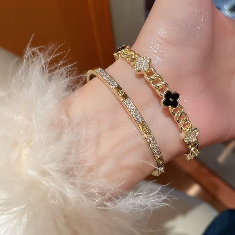 Bracelet light niche exquisite versatile temperament four leaf clover zircon copper plated bracelet for women