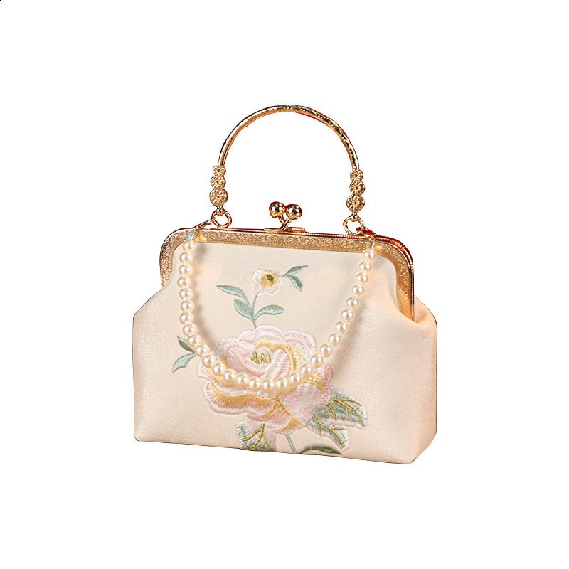 New Evening Bag Flower Embroidery Cheongsam Bag Hot Selling Elegant Chain Small Bag Evening Bag Womens Bag 250226