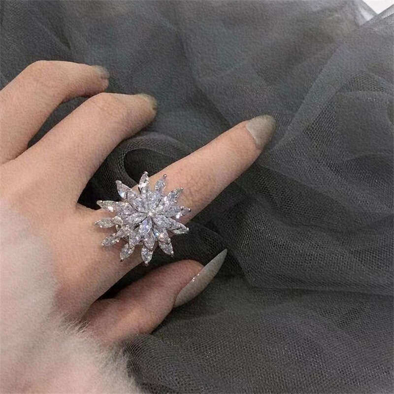 rings Luxury Jewelry Luxury Diamond Star Flower Rings 18k Gold Plated Women Princess Wish Birthday Christmas Wedding Gifts