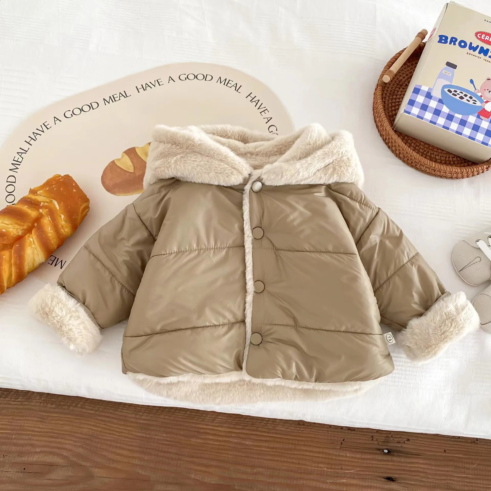 WT22339 Kids Fleece Lined Plush Jacket Winter Super Cute Hooded Cotton Coat Boys Korean Style Thickened Cotton Puffer Trendy 250823