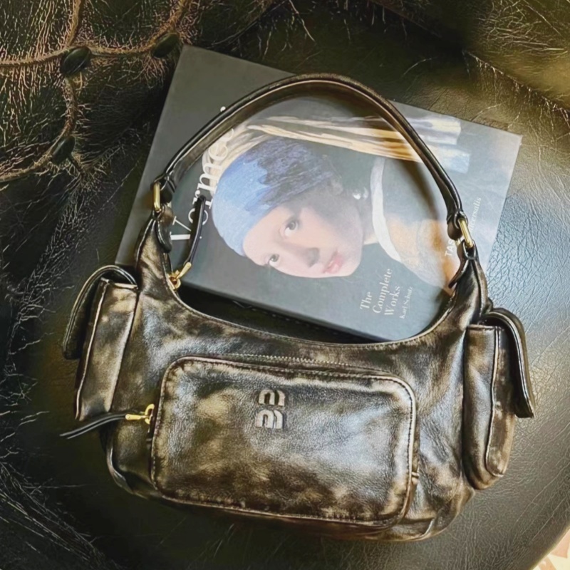 Luxury Clucth Slant Brown Handbag Black White Pochette Motorcycle Work Bag Designer Handbag Women's Men's Handbag Retro Nappa Leather Pocket Shoulder Bag