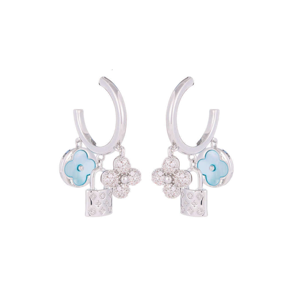 Fine Jewelry Cubic Zircon Diamond Stud Earrings Charm Jewelry Silver Gold Crystal Round Square Love Heart Ear Rings Engagement Wedding