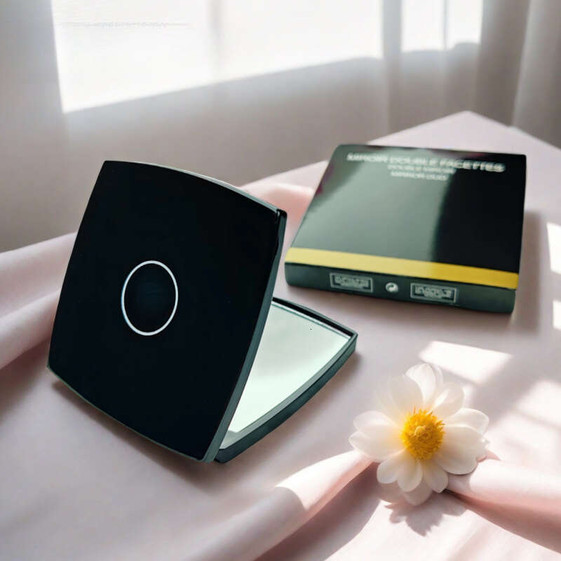 Xiaoxiangfeng Folding Portable Outings Handheld Princess Makeup Mirror Exquisite for Women