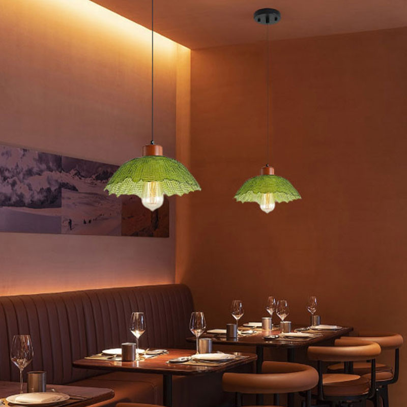Rustic Hanging Chandelier Lamp - Classic Design Ideal for Restaurants & Bars