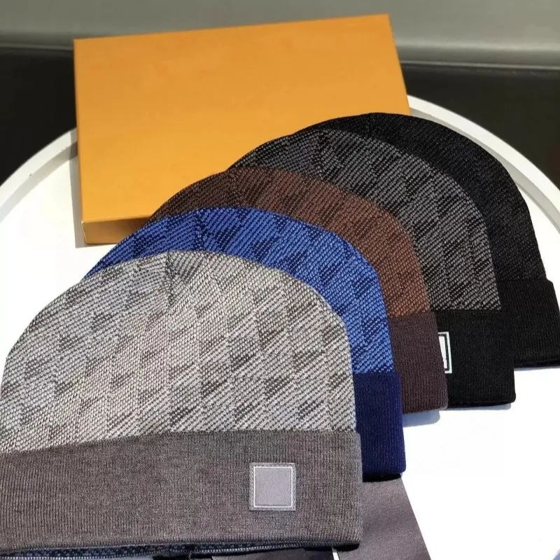 European classic designer autumn winter hot style beanie hats men and women fashion universal knitted cap autumn wool outdoor warm skull caps