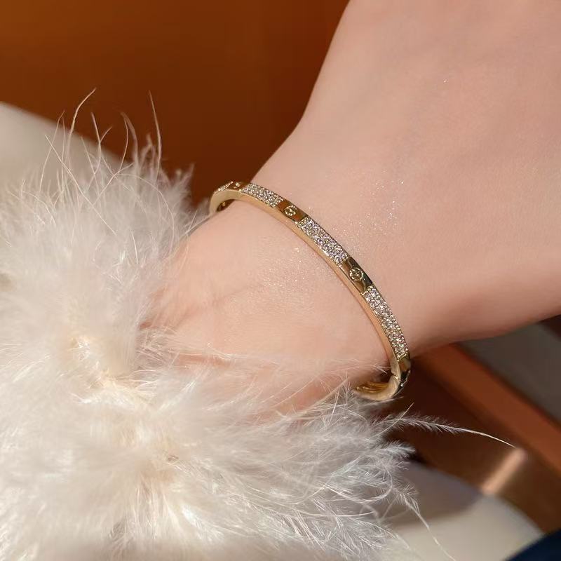 Bracelet light niche exquisite versatile temperament four leaf clover zircon copper plated bracelet for women