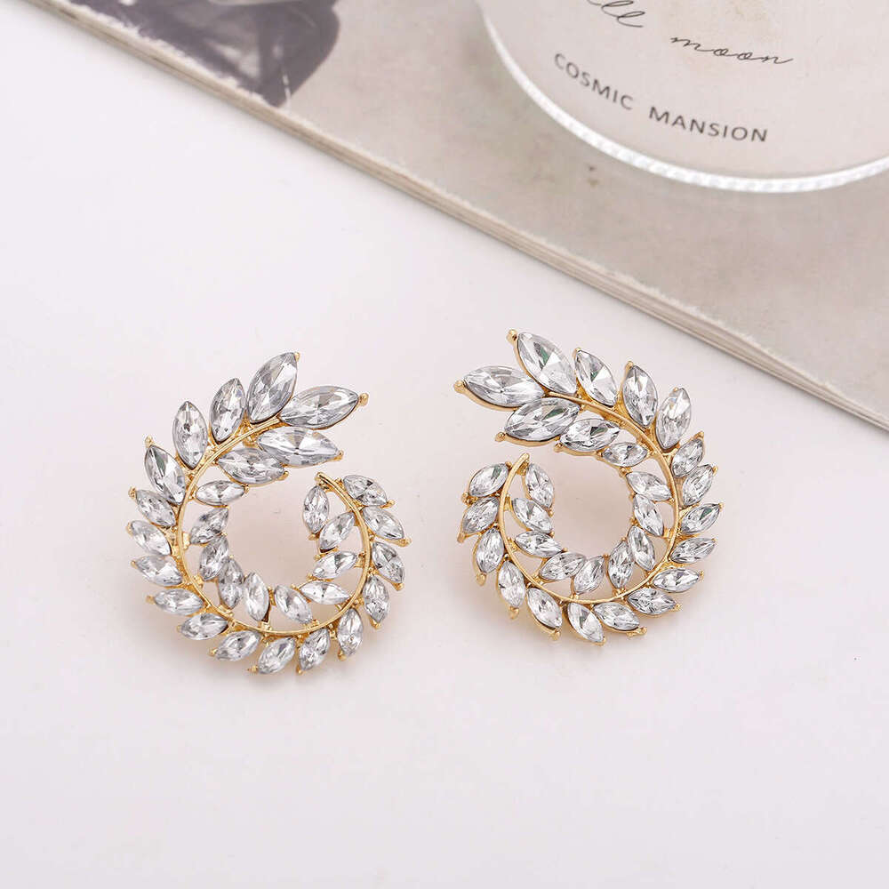 Hot selling gold plated silver luxury earrings Fashion Jewelry Earrings Letter studs geometric famous women's round diamond crystal pearl
