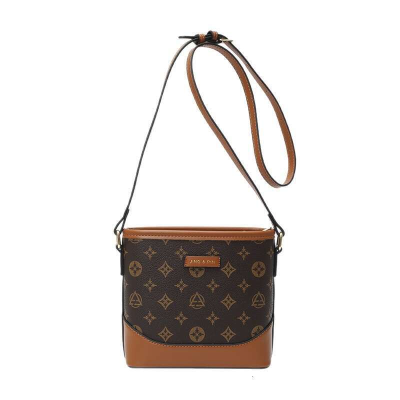 designer bag Luxury tote bag underarm shoulder bag 2025 new Fashion Leather bag women's mini handbag chain bag crossbody bags