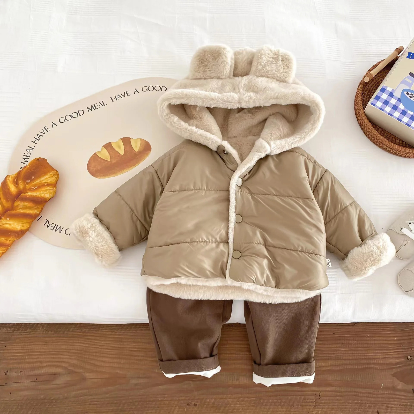 WT22339 Kids Fleece Lined Plush Jacket Winter Super Cute Hooded Cotton Coat Boys Korean Style Thickened Cotton Puffer Trendy 250823
