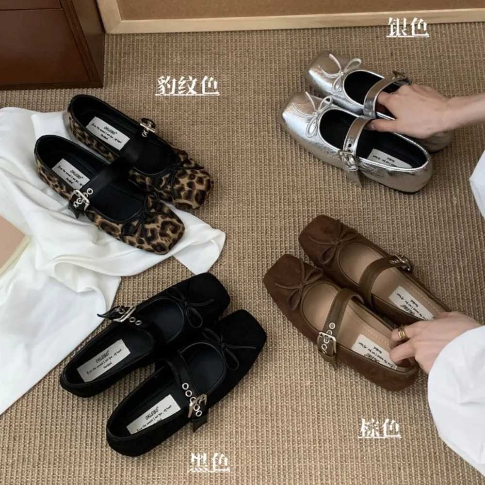 100% Authentic Brand New Bow Flats Ladies Ballet Sier Belt Buckle Footwear Elegant Fion Mary Jane Shoes Zapatos Y250823