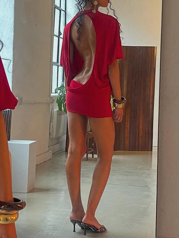 Cute Solid Backless Women Mini Dress Trend Summer Sexy Chic Half Sleeve Crew Neck Body-shaping Frock Mujer Simple Party Wear 250823