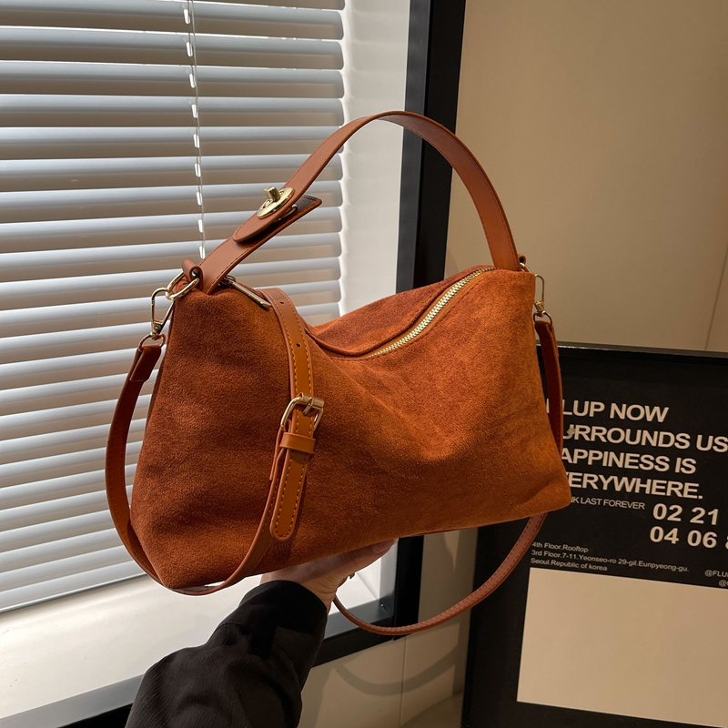 2025Girls' soft leather handbag, handbag, casual daily essential backpack, 2025 simple and fashionable design, women's top essential casual 