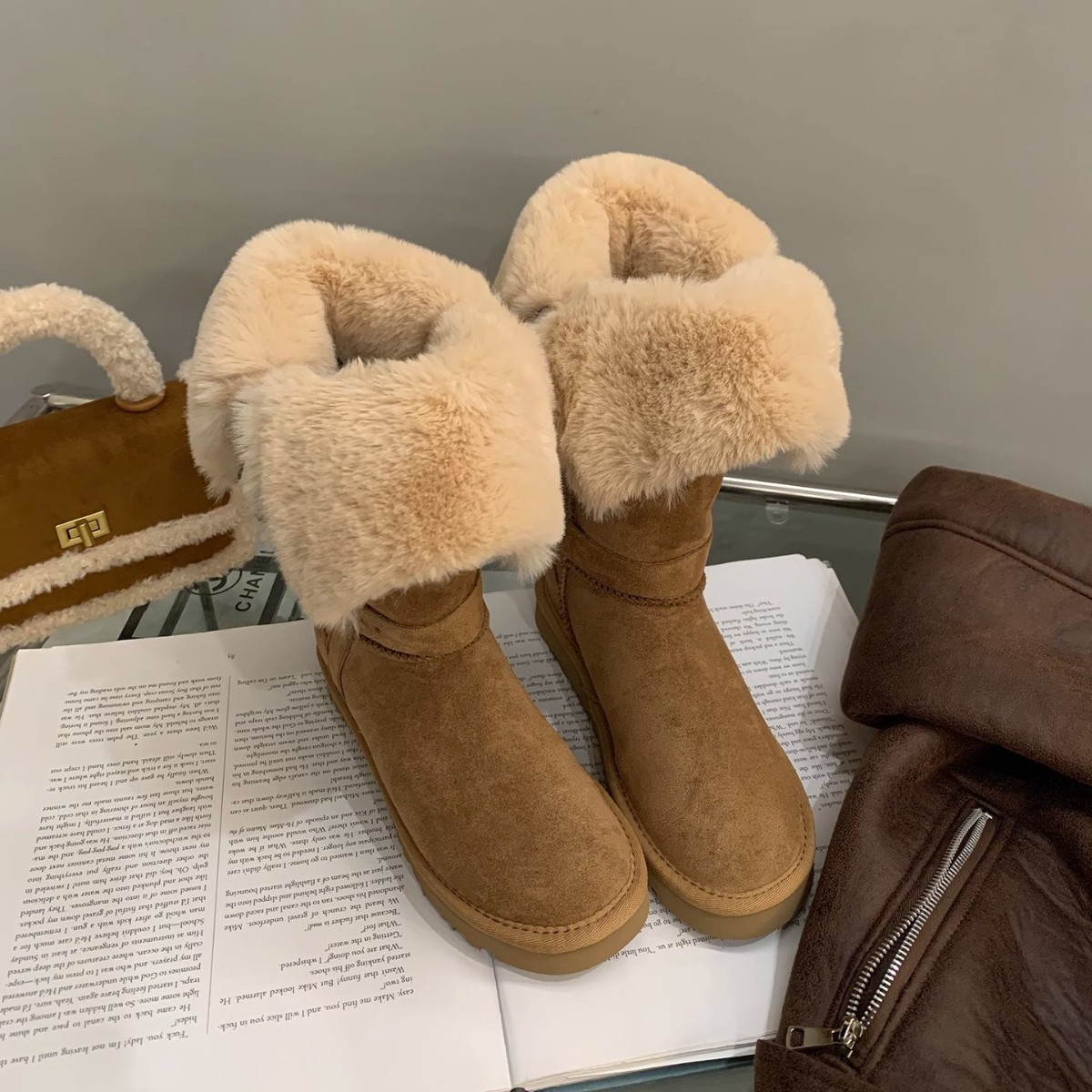 2025 New Design Versatile Fashion Snow Boots Winter Plush Anti Slip Long Boots Comfortable Soft Sole Women Winter Boots belt Buckle is detachable Free
