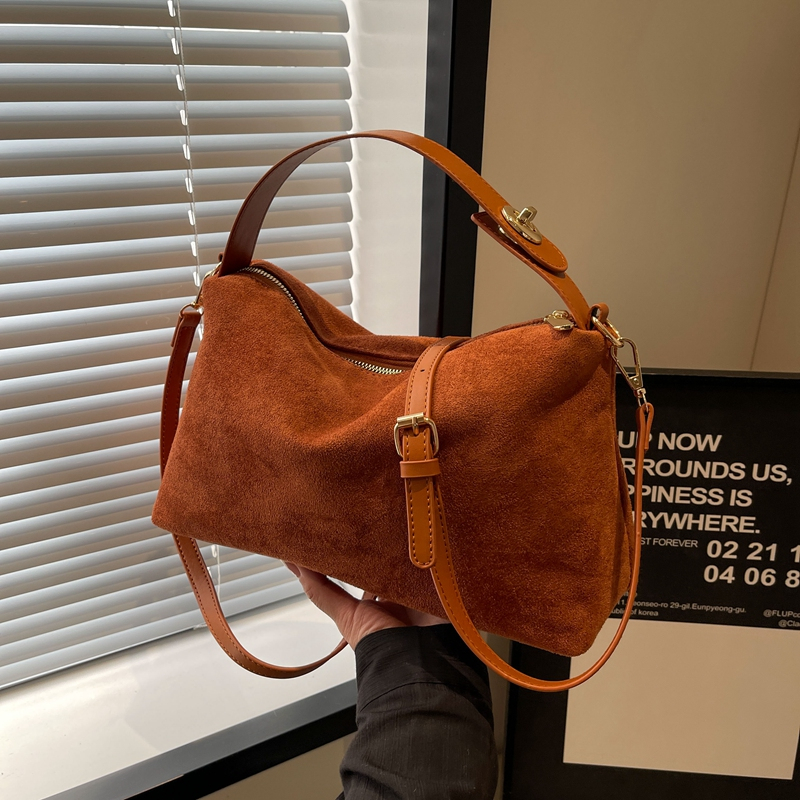 2025Girls' soft leather handbag, handbag, casual daily essential backpack, 2025 simple and fashionable design, women's top essential casual 