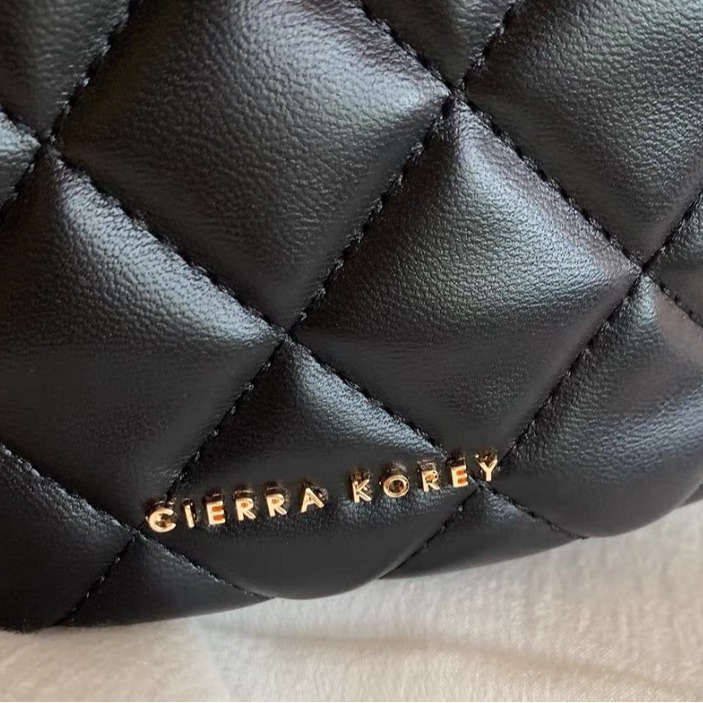 Free delivery designer bags Boston bag Pillow bag women new versatile handbag single shoulder crossbody bag Premium