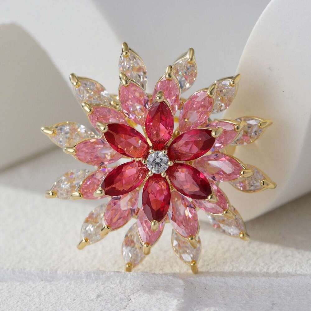 High end luxury rotating snowflake brooch New Fashion Pearl Pendant Brooches Women Girls Simulated Pearl Metal Pins