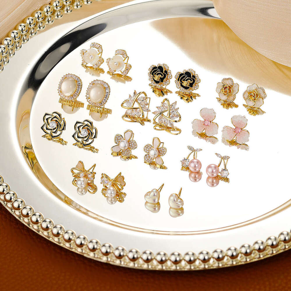 Delicate and small camellia earrings classic Mossanite Screw Back Earrings Luxury Jewelry Ear Stud For Men Women Earrings Gold Earing Classic jewelry