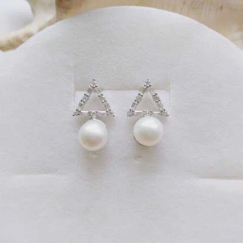 High end simplicity Pearl earrings women's stud earrings Sparkling rhinestone Black Camellia bracelet flower shaped bracelet with adjustable size