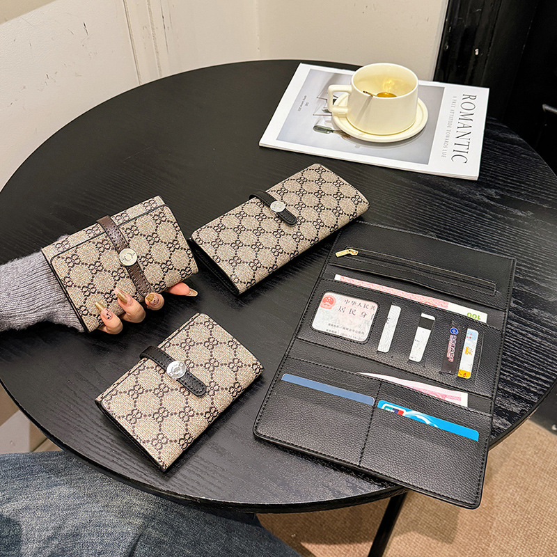 Luxury Brand Designer Bag Niche Design Fashion Small Wallet For Women 2025 New Short Multi-Card Slot Buckle 70% Off Fold Handheld Long Wallet
