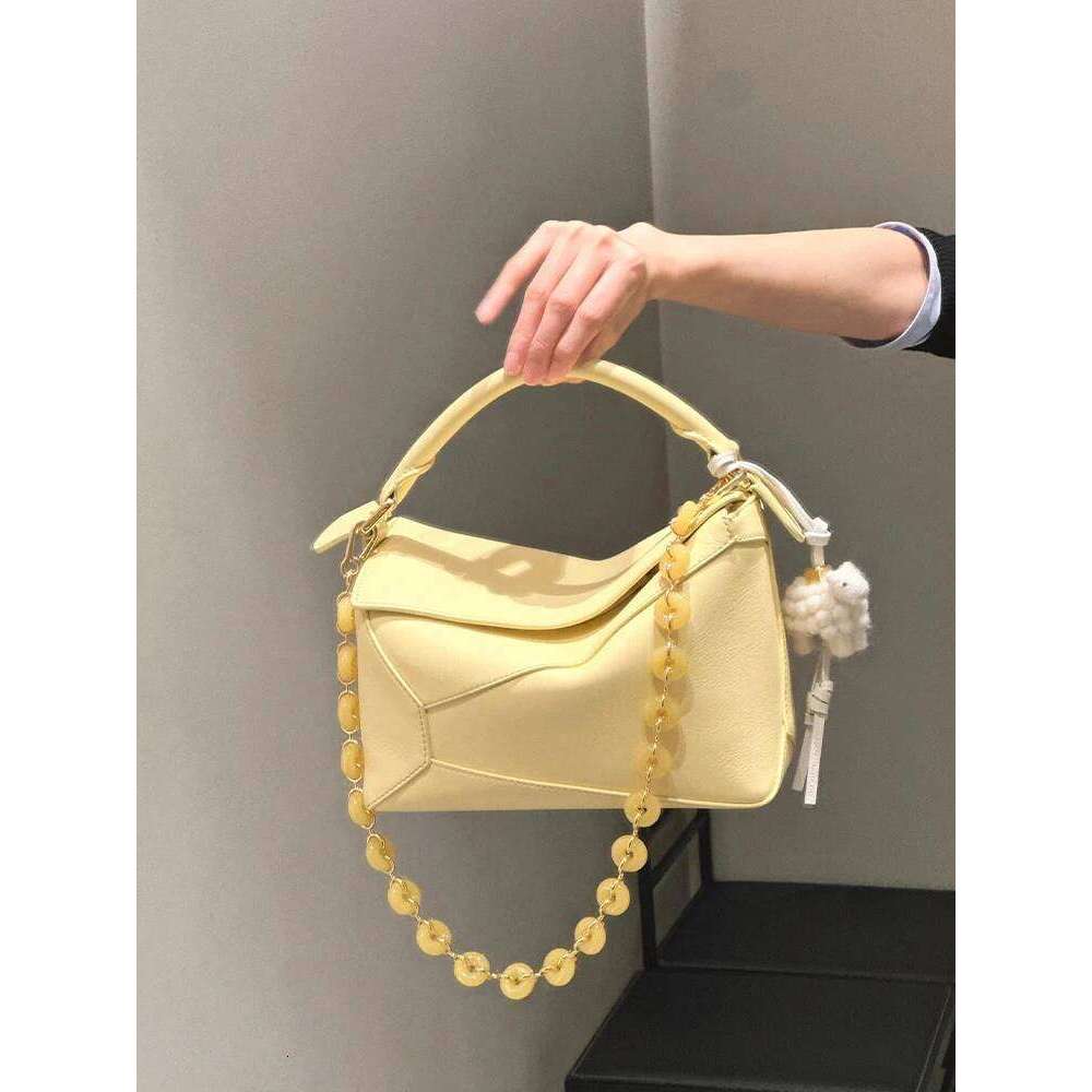 Spring Summer New Sle Women's Handbag Yellow Leather Crossbody Oulder Mat Commuter Bag Soft Square Ape