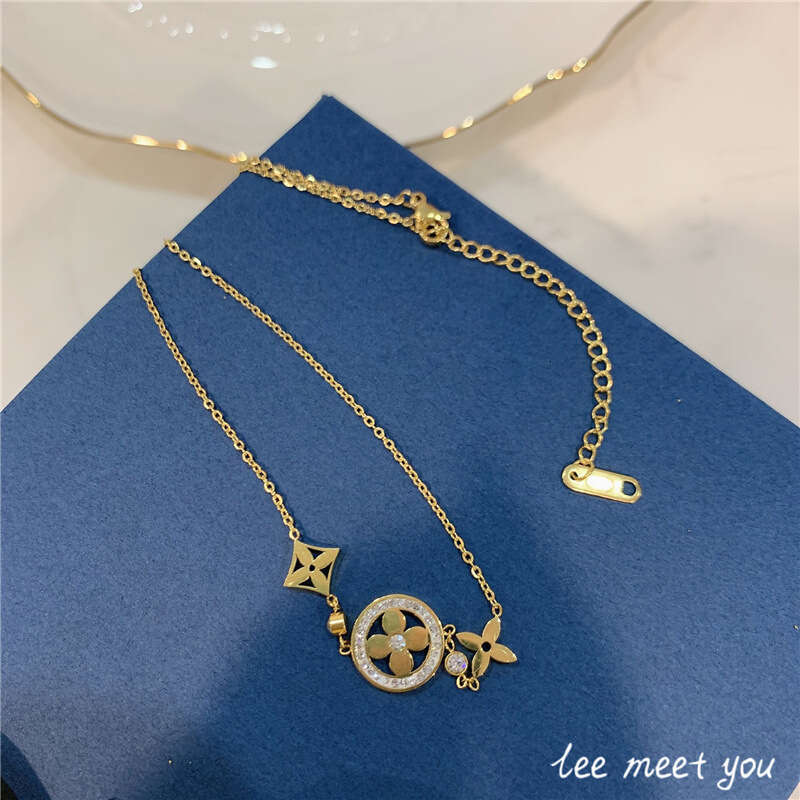 luxury earrings Vintage Clover Ear Stud Gold Plated Stainless Steel Drop Earrings Luxury Designer Fashion Women Wedding Party Jewelry High Quality