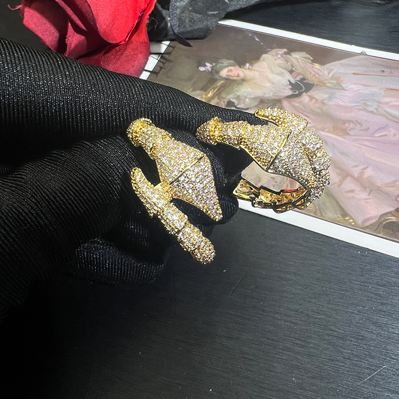 Free shipping designer jewelry Bao Series Spirit Snake Full Diamond Jewelry Set High-end Fashion Ins Hot-selling High-end Snake Necklace Earrings